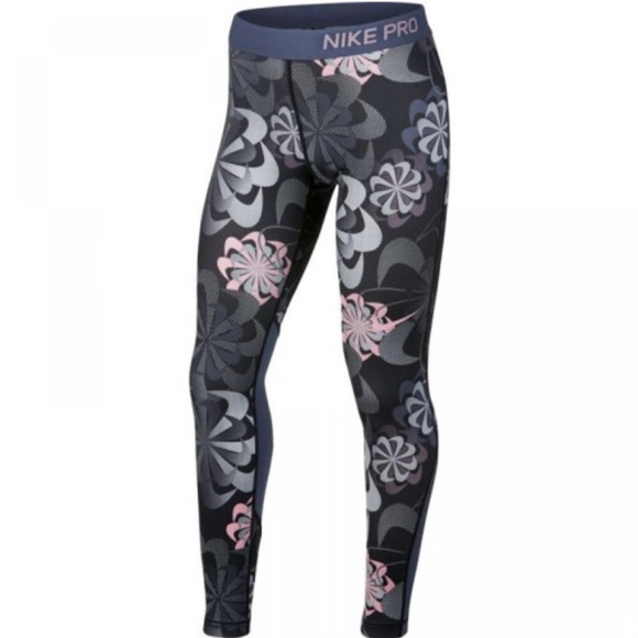 Girl’s NIKE PRO Tights leggings - Picture 2 of 8